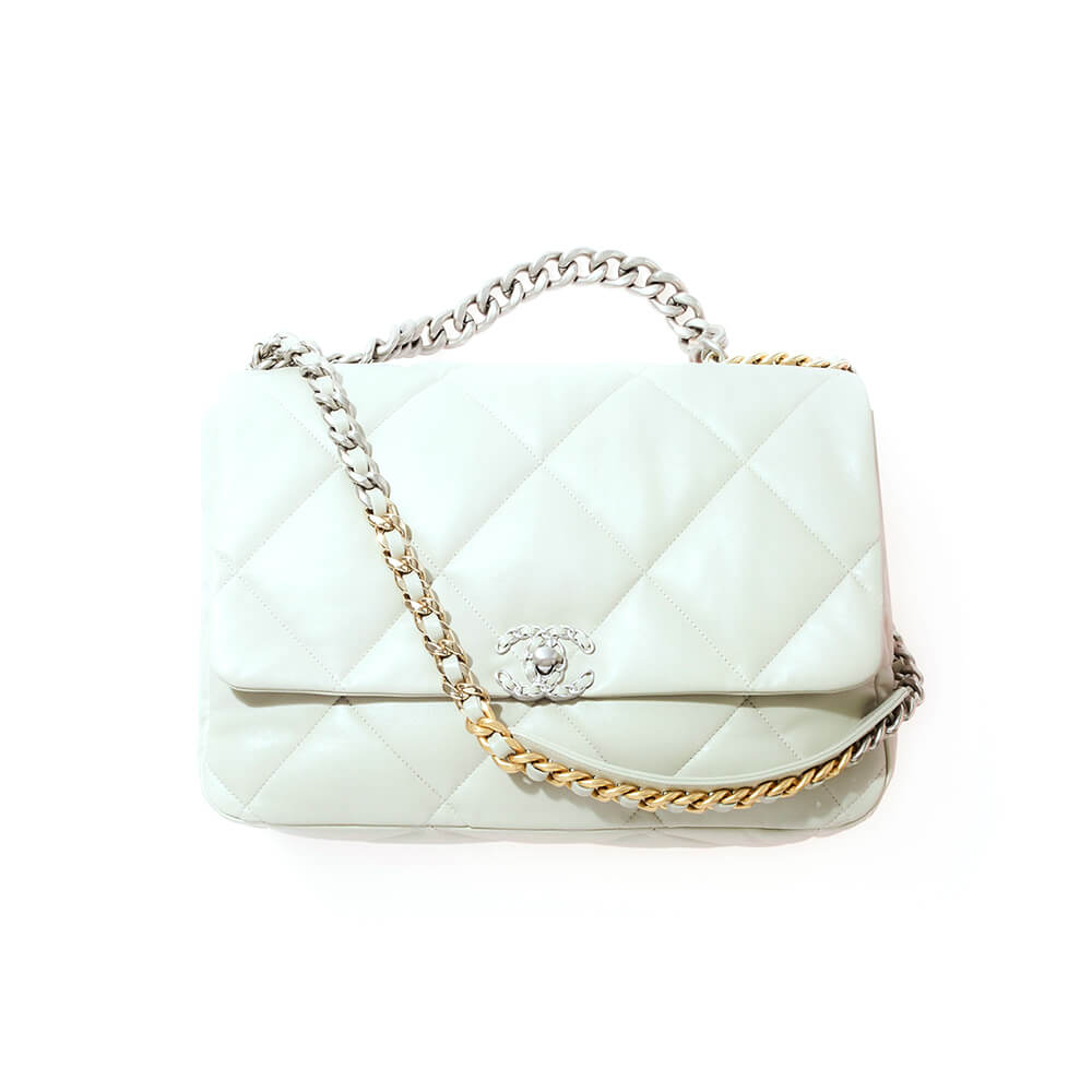 CHANEL 19 MAXI HANDBAG (high-end grade)